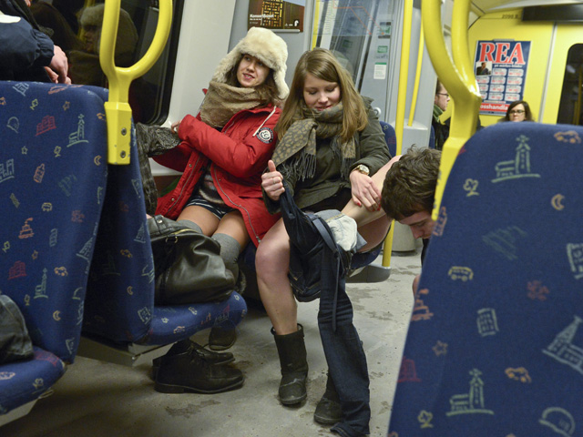 SWEDEN-SUBWAY-NOPANTS