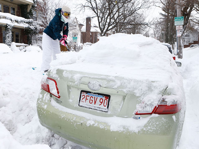 Massive Blizzard Hits New England