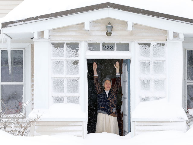 Massive Blizzard Hits New England